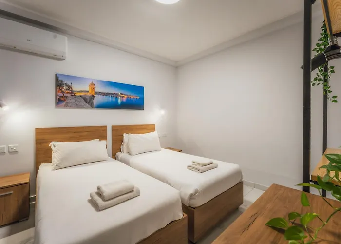 New - Only Unit 3 Modern 2-bedroom With Common Heated Jacuzzi By Sf Homes * سانت جوليان