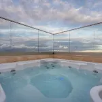 New - Only Unit 3 Modern 2-bedroom With Common Heated Jacuzzi By Sf Homes 아파트