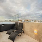 New - Only Unit 3 Modern 2-bedroom With Common Heated Jacuzzi By Sf Homes 아파트 *