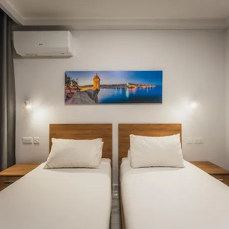 New - Only Unit 3 Modern 2-bedroom With Common Heated Jacuzzi By Sf Homes