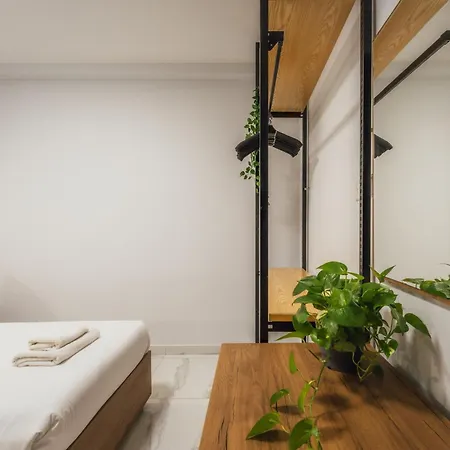 Apartment New - Only Unit 3 Modern 2-bedroom With Common Heated Jacuzzi By Sf Homes