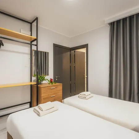 Apartment New - Only Unit 3 Modern 2-bedroom With Common Heated Jacuzzi By Sf Homes *